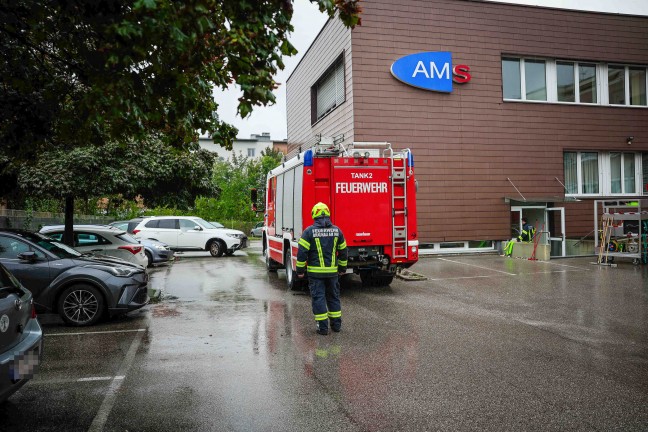 	Oberösterreich: Feuerwehren nach wie vor bei Pumparbeiten und Sicherungsmaßnahmen im Einsatz