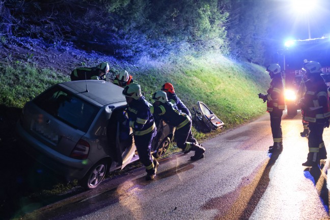 	Schwere Kollision zwischen PKW und LKW in Molln fordert eine verletzte Person