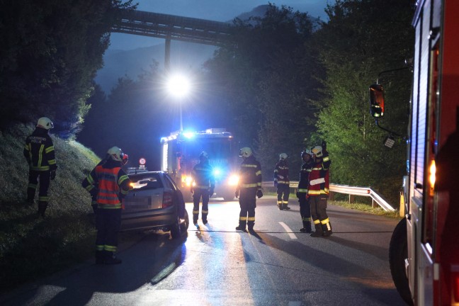 	Schwere Kollision zwischen PKW und LKW in Molln fordert eine verletzte Person