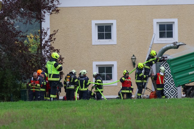 	Neun Feuerwehren bei Brand in einem Hackschnitzelbunker in Hargelsberg im Einsatz