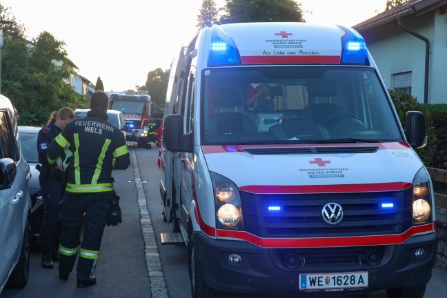 	Personenrettung: Mann in Wels-Pernau mit Hand in Wohnwagen eingeklemmt