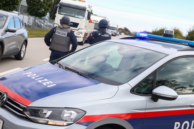 	Banküberfall: Alarmfahndung nach bewaffnetem Raubüberfall auf Bankfiliale in Linz-Urfahr