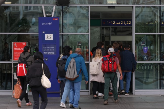 	Bombendrohung: Tausende Personen nach Drohung gegen Linzer Hauptbahnhof evakuiert