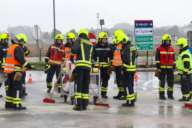 	Schwerer Kreuzungscrash zwischen zwei PKW in Ansfelden