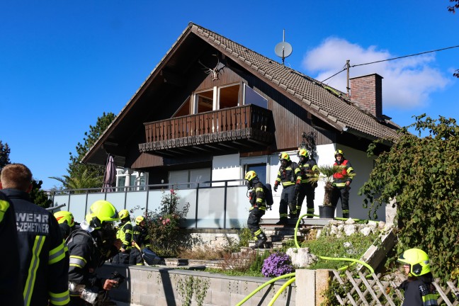 	Vier Feuerwehren bei Brand im Dachbereich eines Wohnhauses in Steinbach an der Steyr im Einsatz