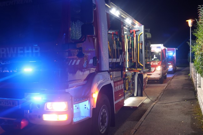 	Einsatz der Feuerwehr bei Wasserschaden nach Rohrbruch in einem Einfamilienhaus in Marchtrenk