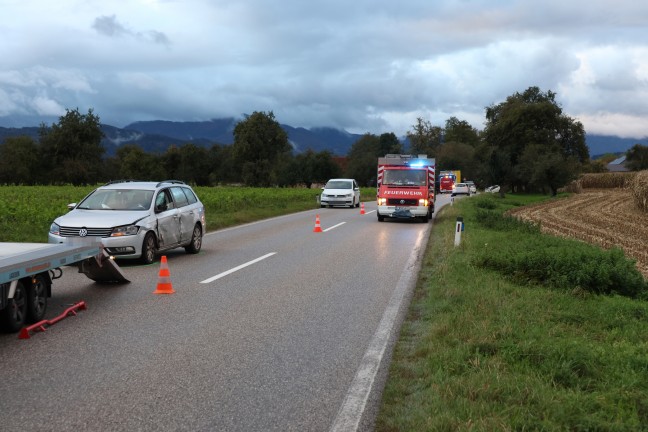 	Schwerer Crash zwischen zwei PKW in Pettenbach fordert eine verletzte Person