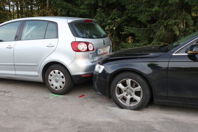 	Karambolage: Fünf Autos eines Hochzeitskonvois bei Offenhausen ineinander gekracht