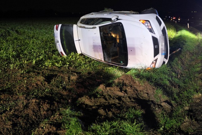 	Lenker unverletzt: Autoüberschlag in Buchkirchen endet glimpflich