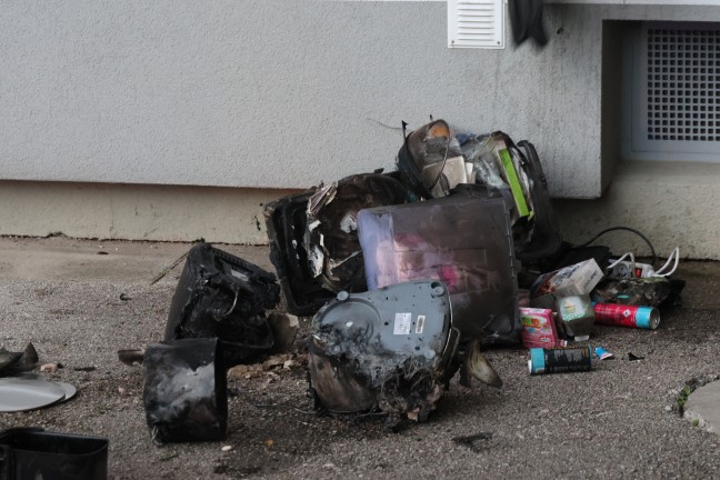 	Küchenbrand in einer Wohnung eines Mehrparteienwohnhauses in Wels-Vogelweide