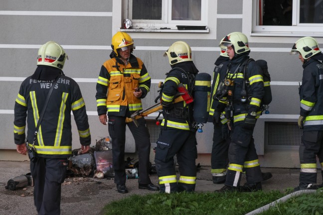 	Küchenbrand in einer Wohnung eines Mehrparteienwohnhauses in Wels-Vogelweide