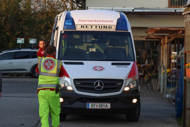 	Drei Verletzte bei schwerem Verkehrsunfall auf Theninger Strae bei Alkoven