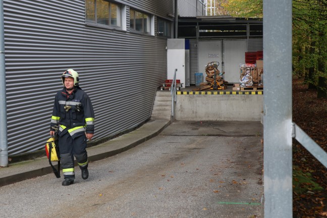 	Kleinbrand in Kartonagenpresse einer Discounter-Filiale in Wels-Lichtenegg