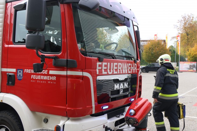 	Kleinbrand in Kartonagenpresse einer Discounter-Filiale in Wels-Lichtenegg