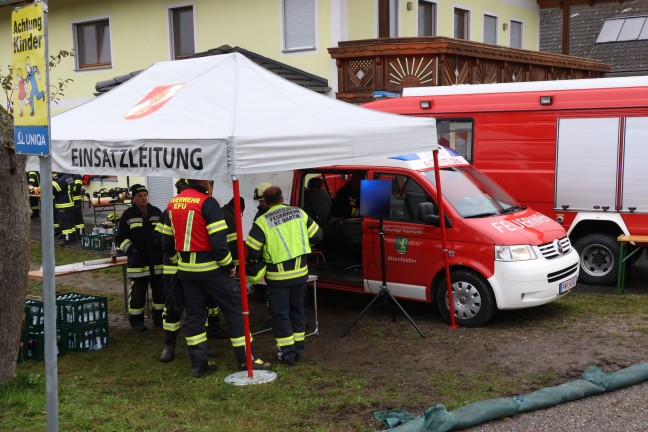 	Alarmstufe 3: Groeinsatz bei Brand im Dachbereich eines Gebudes in St. Martin im Mhlkreis