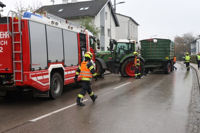 	Traktorgespann in Lambach verunfallt