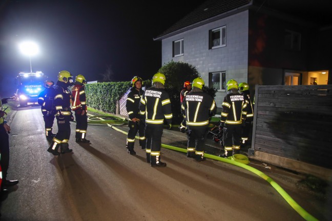 	Einsatzkrfte der Feuerwehr zu kleinerem Brand im Keller eines Hauses in Kirchberg-Thening gerufen