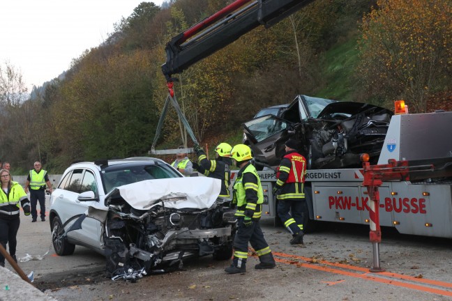 	Sechs teils Schwerverletzte bei Crash auf Pyhrnautobahn in Micheldorf in Obersterreich