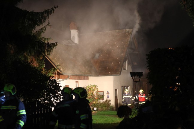 	Drei Feuerwehren bei Brand im Dachbereich eines Wohnhauses in Gunskirchen im Einsatz