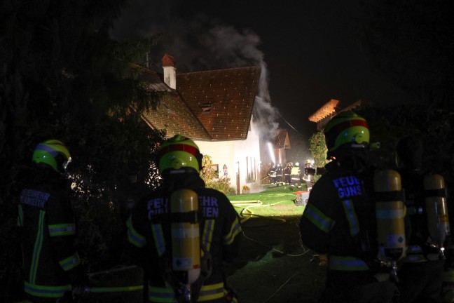 	Drei Feuerwehren bei Brand im Dachbereich eines Wohnhauses in Gunskirchen im Einsatz