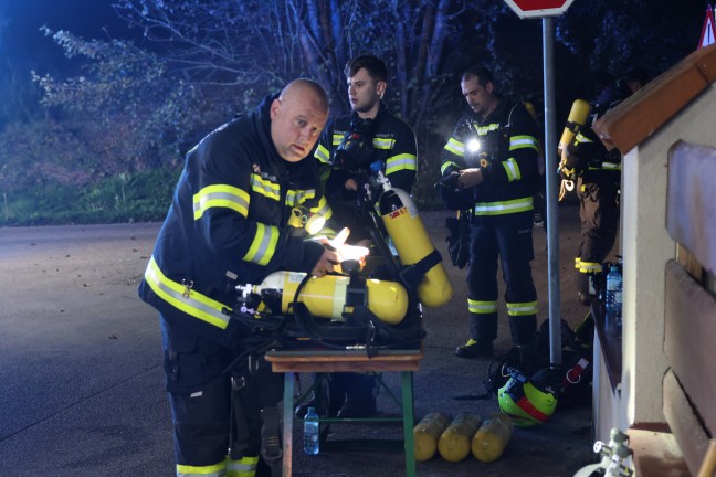 	Drei Feuerwehren bei Brand im Dachbereich eines Wohnhauses in Gunskirchen im Einsatz