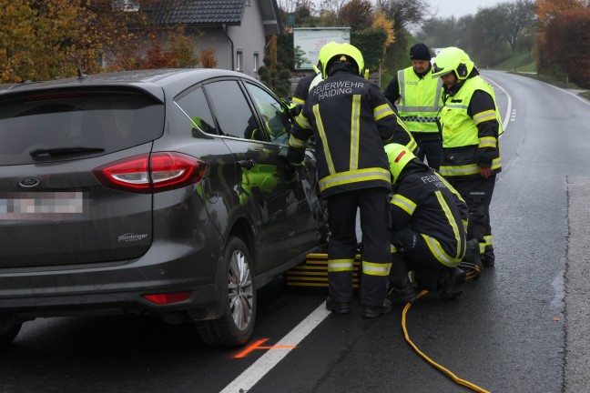 	Drei Verletzte bei schwerem Verkehrsunfall auf Innviertler Strae in Krenglbach