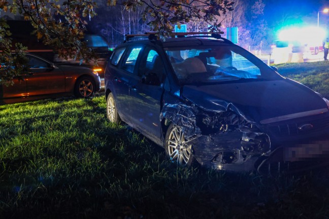 	Verkehrsunfall in einem Kreuzungsbereich in Weikirchen an der Traun endete mit grerem Sachschaden