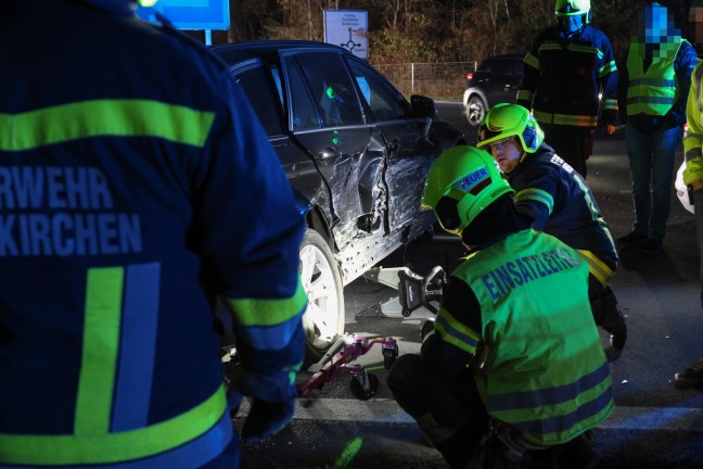 	Verkehrsunfall in einem Kreuzungsbereich in Weikirchen an der Traun endete mit grerem Sachschaden