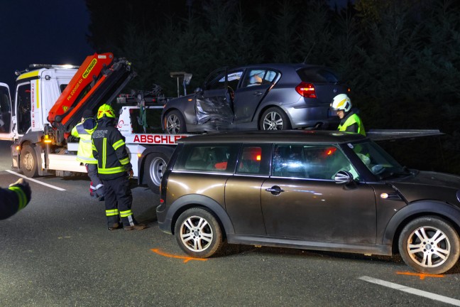 	Autolenker nach schwerem Kreuzungscrash in Sierning von Einsatzkrften aus PKW gerettet