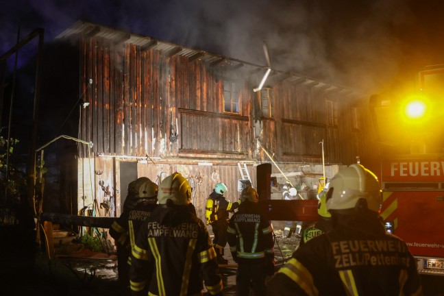 	Groeinsatz bei Brand eines landwirtschaftlichen Nebengebudes in Ampflwang im Hausruckwald