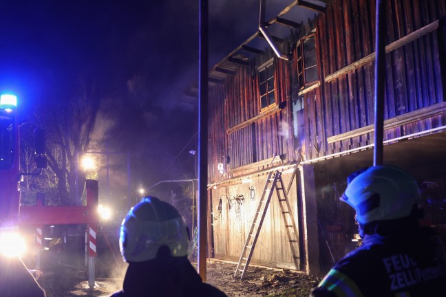 	Groeinsatz bei Brand eines landwirtschaftlichen Nebengebudes in Ampflwang im Hausruckwald