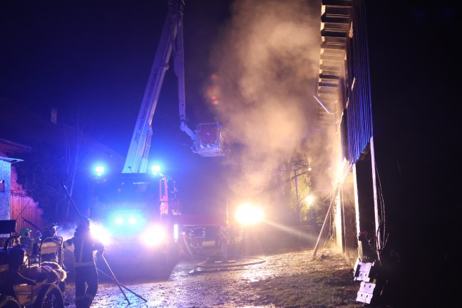 	Groeinsatz bei Brand eines landwirtschaftlichen Nebengebudes in Ampflwang im Hausruckwald