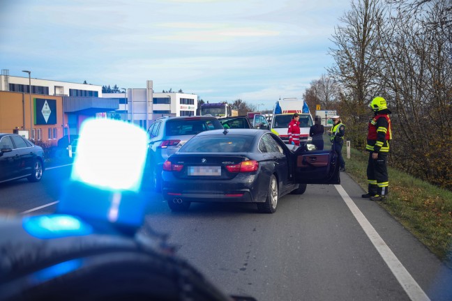 	Heftiger Auffahrunfall mit drei beteiligten Autos auf Wiener Strae bei Marchtrenk