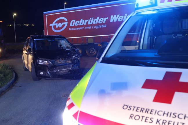 	Schwerer Crash auf Innviertler Strae bei Wallern an der Trattnach