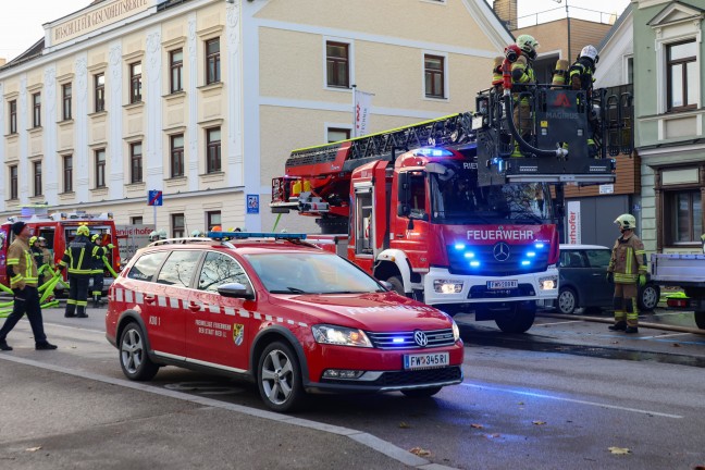 	Groeinsatz fr die Feuerwehr bei Gebudebrand in Ried im Innkreis