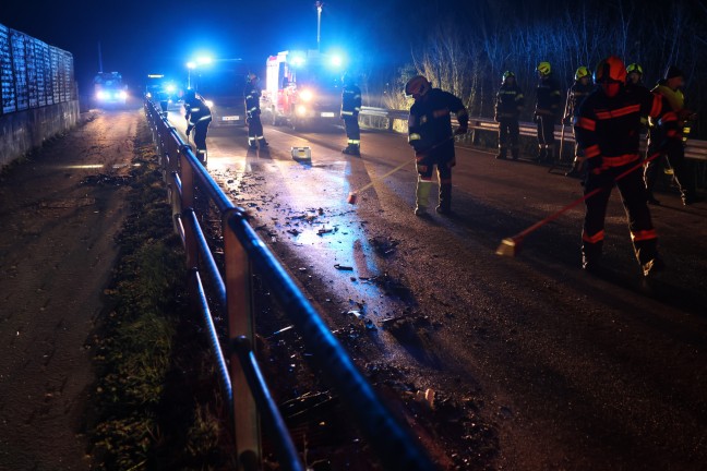 	Tdlicher Frontalcrash: Autolenker starb bei Kollision mit LKW in Micheldorf in Obersterreich