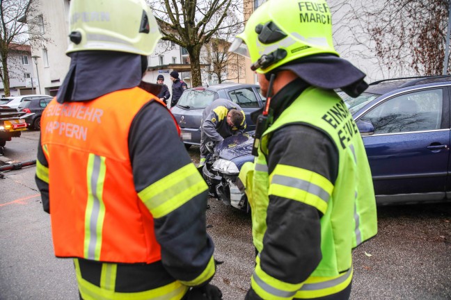 	Grerer Betriebsmittelaustritt nach Verkehrsunfall zwischen zwei PKW in Marchtrenk