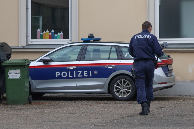 	Bombendrohungen gegen Schulen: Zwei Volksschulen in Wels-Lichtenegg polizeilich gerumt