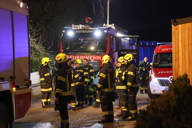 Vier Feuerwehren bei Brand in einer Honigkche im Keller eines Hauses in Ried im Traunkreis