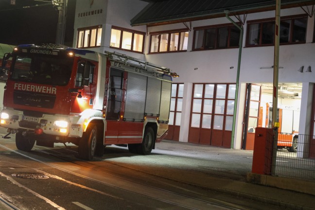 Personensuche: Abgngige Frau whrend Suchaktion in Gmunden von Feuerwehrmann in Altmnster entdeckt