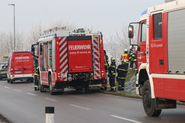 Brand an einem Arbeitszug bei Enns fordert eine verletzte Person