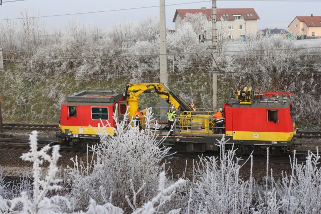 Brand an einem Arbeitszug bei Enns fordert eine verletzte Person