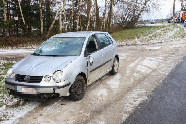 Auto bei Sattledt von Fahrbahn abgekommen und berschlagen