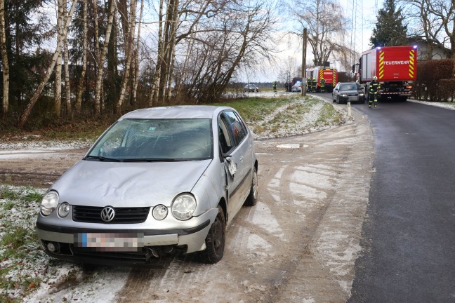 Auto bei Sattledt von Fahrbahn abgekommen und berschlagen