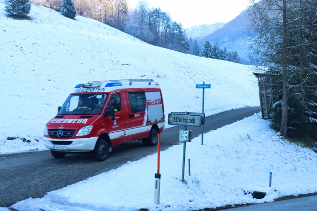 Notarzthubschrauber nach Forstunfall in unwegsamem Gelnde in Molln im Einsatz