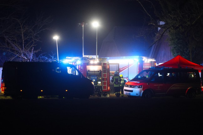 Explosion: Vier Feuerwehren nach Gasexplosion in einem Haus in Altmnster im Einsatz