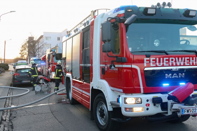 Brandeinsatz in der Tiefgarage einer Wohnanlage in Wels-Neustadt