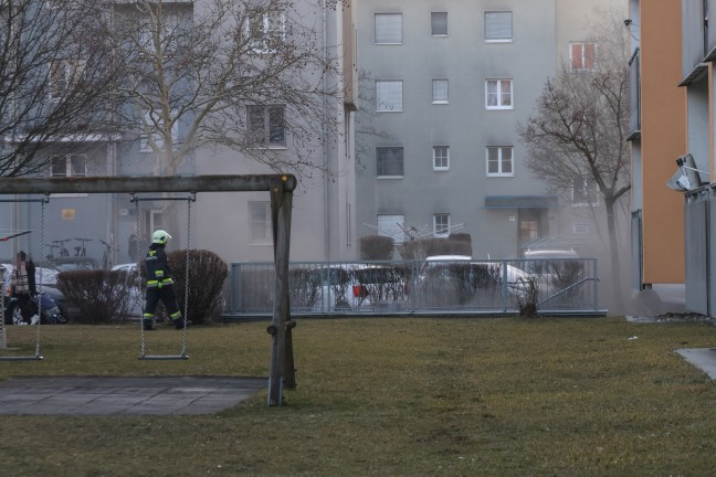 Brandeinsatz in der Tiefgarage einer Wohnanlage in Wels-Neustadt