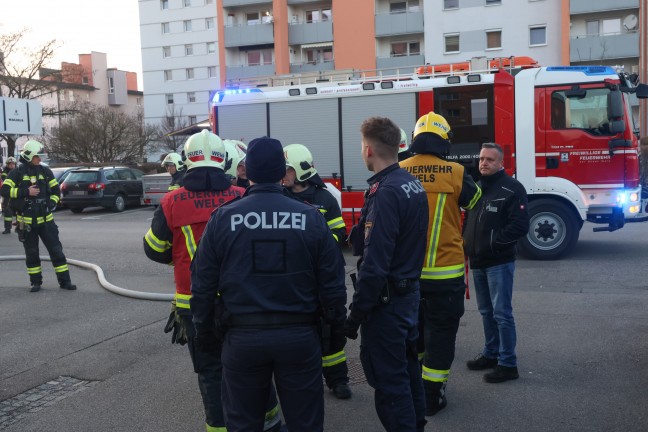 Brandeinsatz in der Tiefgarage einer Wohnanlage in Wels-Neustadt