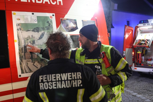 Groeinsatz: Neun Feuerwehren bei Brand in einem Hotel in Vorderstoder im Einsatz